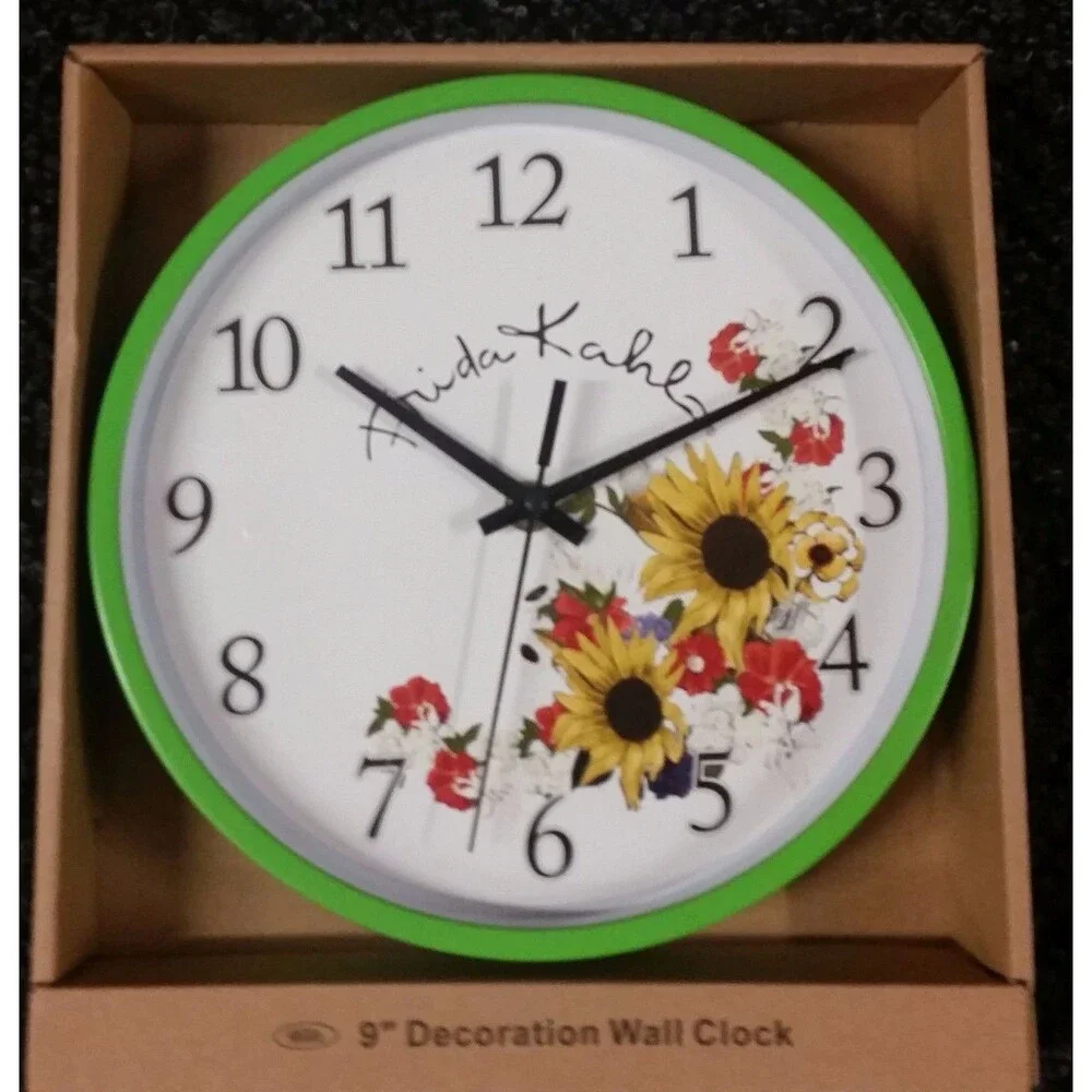 Plastic Decorative Wall Clock (9